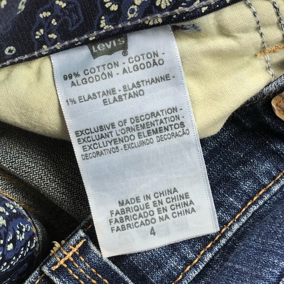 Levi’s Dolce Rinse Dark Denim Shorts - Picture 5 of 8